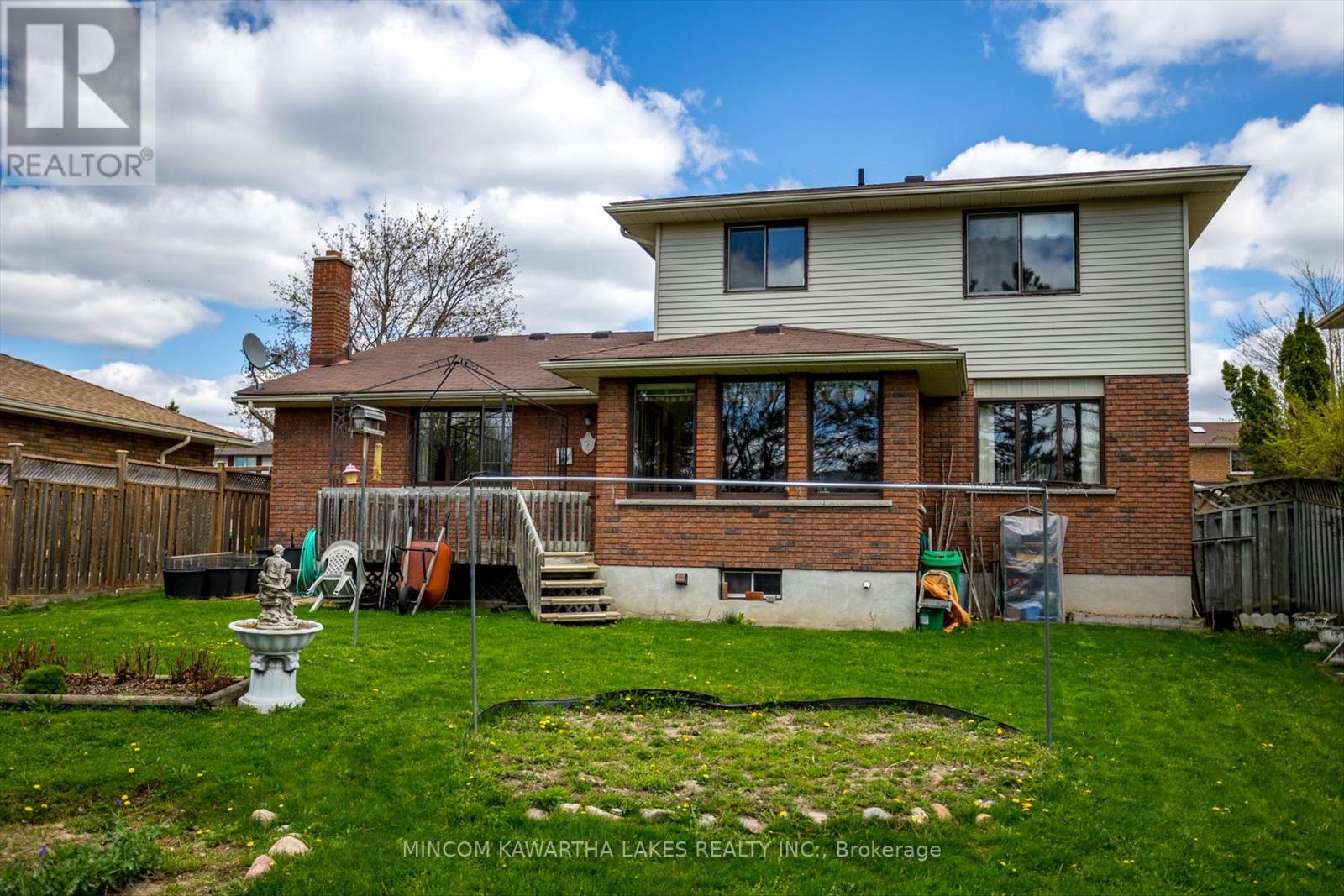 1914 Parkwood Circle, Peterborough West (North), Ontario  K9J 8C6 - Photo 45 - X12141077