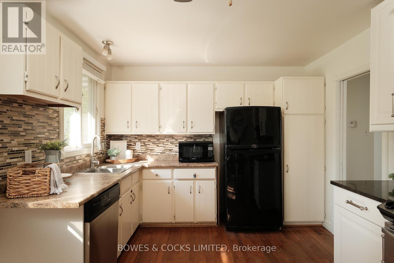 1712 Redwood Drive, Peterborough West (Central), Ontario  K9K 1M3 - Photo 21 - X12141200