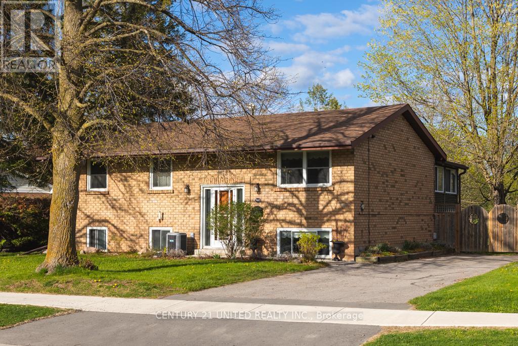 960 BARNARDO AVENUE, peterborough north (south), Ontario