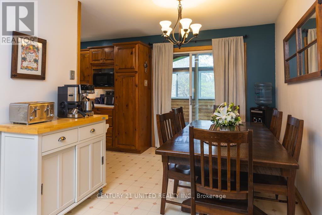 960 Barnardo Avenue, Peterborough North (South), Ontario  K9H 5X1 - Photo 6 - X12141585