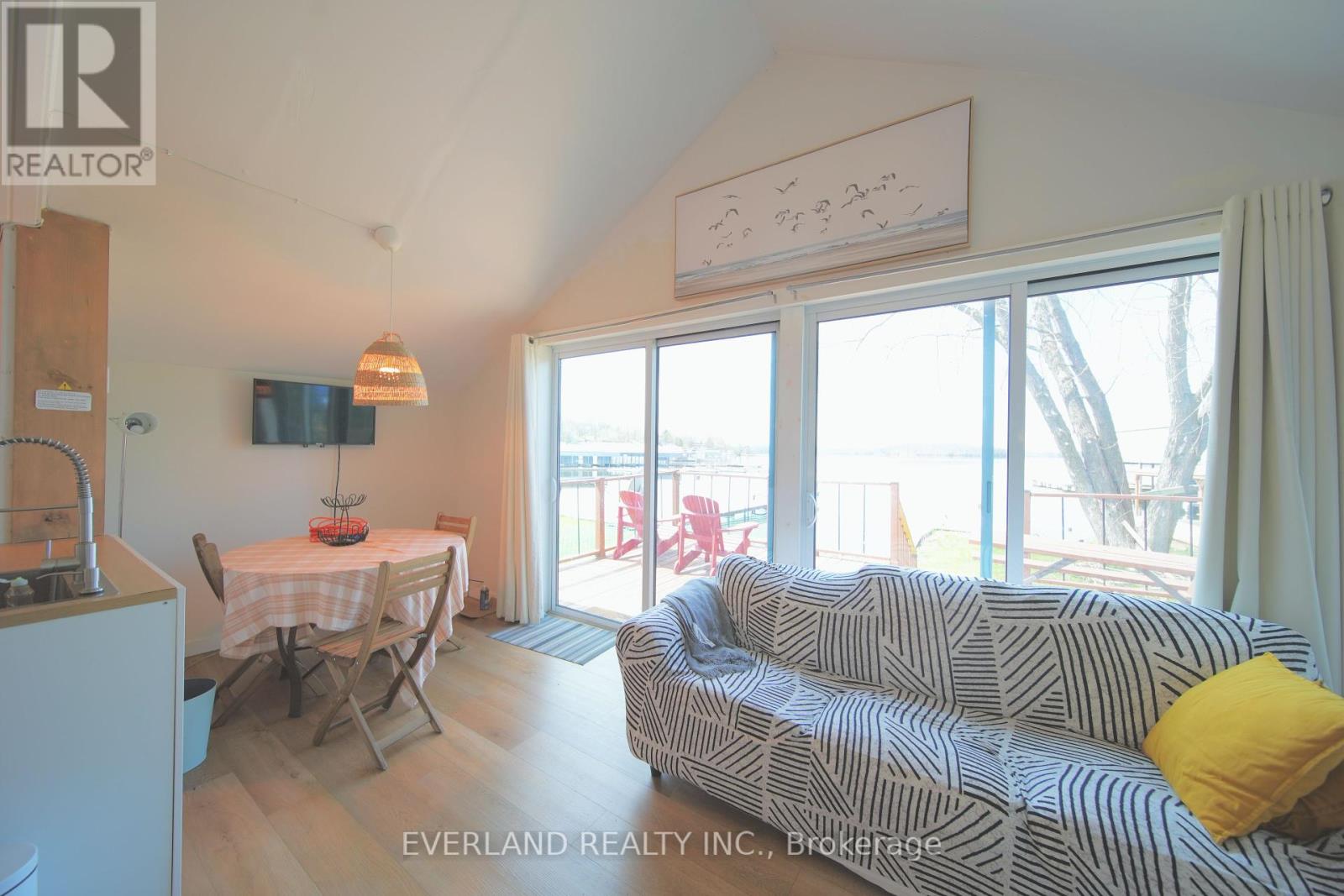 120 - 5308 Rice Lake Scenic Drive, Hamilton Township, Ontario  K0L 1E0 - Photo 3 - X12141479