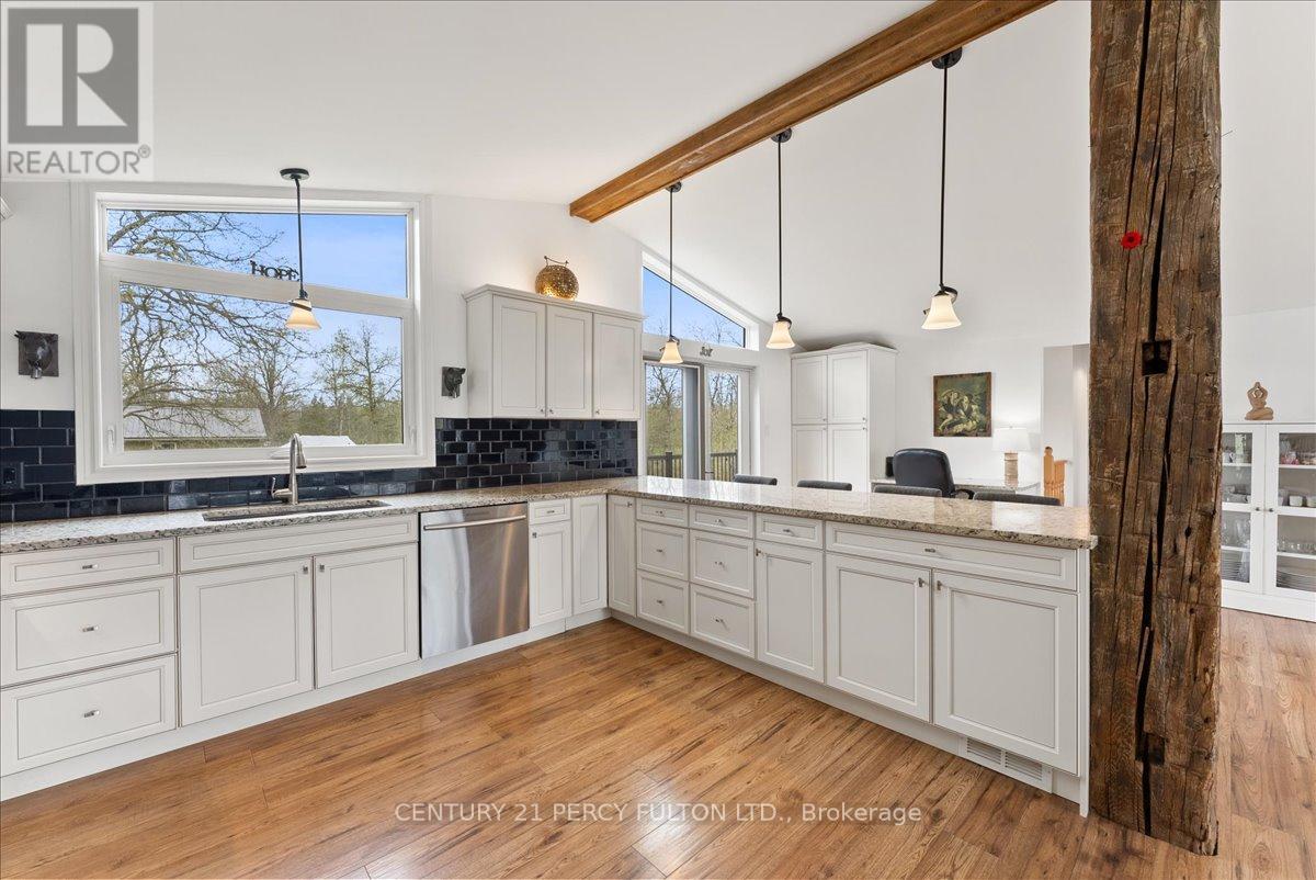 285 Hillside Drive, Trent Hills (Campbellford), Ontario  K0L 1L0 - Photo 11 - X12141546
