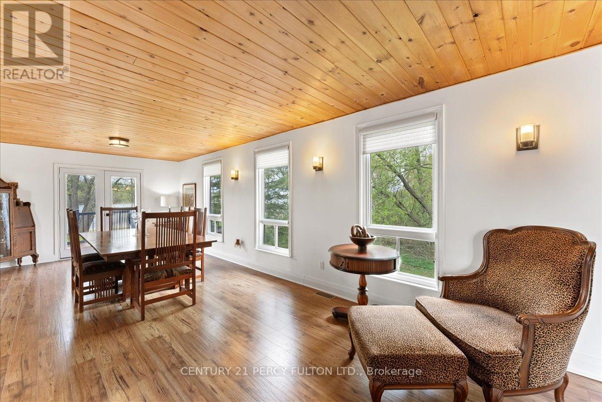 285 Hillside Drive, Trent Hills (Campbellford), Ontario  K0L 1L0 - Photo 16 - X12141546