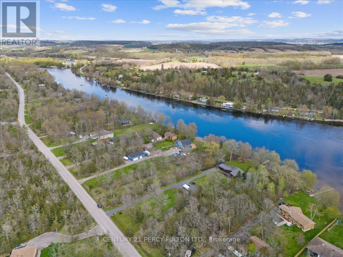 285 Hillside Drive, Trent Hills (Campbellford), Ontario  K0L 1L0 - Photo 3 - X12141546