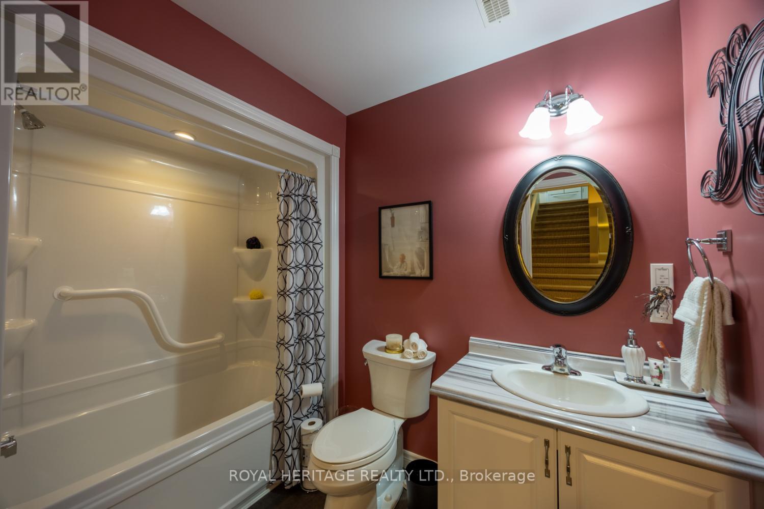 162 - 301 Carnegie Avenue, Peterborough North (University Heights), Ontario  K9L 0G1 - Photo 26 - X12142006