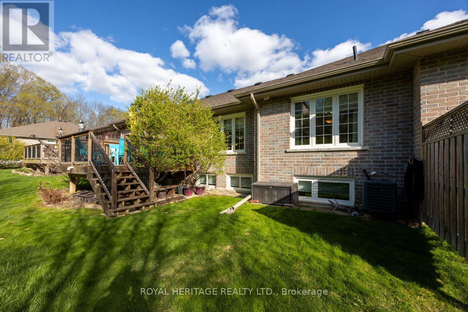 162 - 301 Carnegie Avenue, Peterborough North (University Heights), Ontario  K9L 0G1 - Photo 32 - X12142006