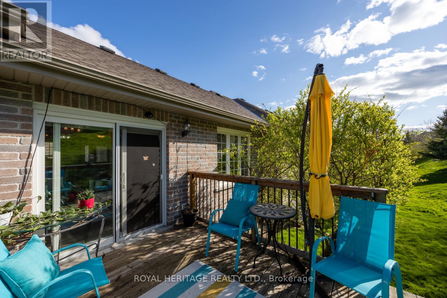 162 - 301 Carnegie Avenue, Peterborough North (University Heights), Ontario  K9L 0G1 - Photo 36 - X12142006
