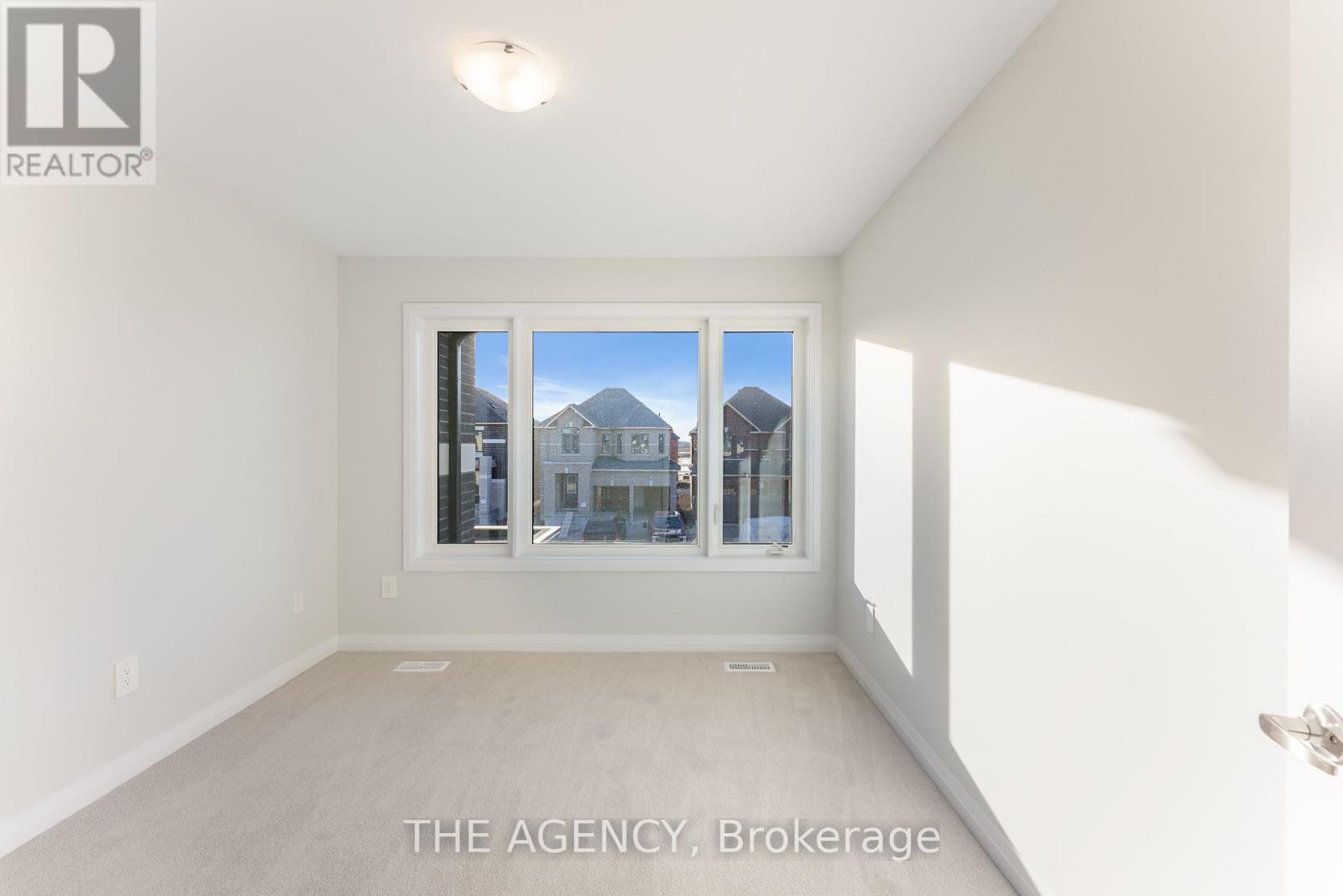 44 Corley Street, Kawartha Lakes (Lindsay), Ontario  K9V 6C2 - Photo 18 - X12142237