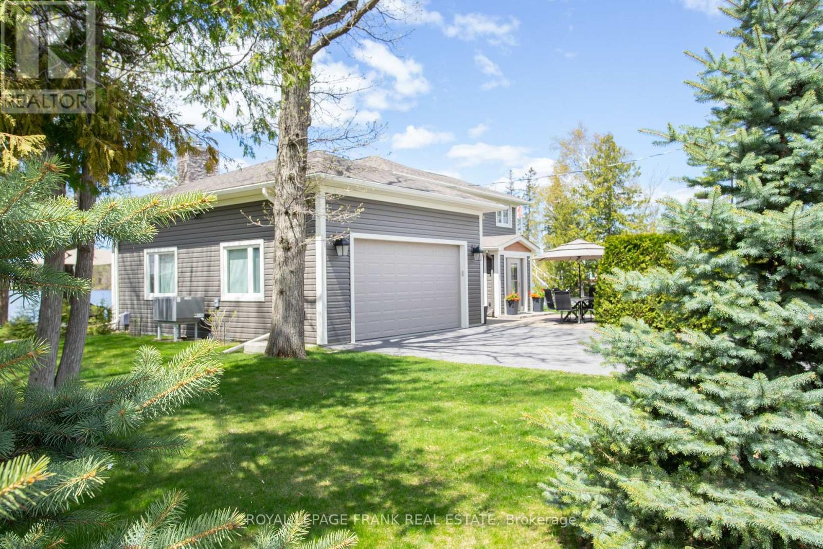 11 Edgewater Drive, Selwyn, Ontario  K0L 1T0 - Photo 41 - X12142702