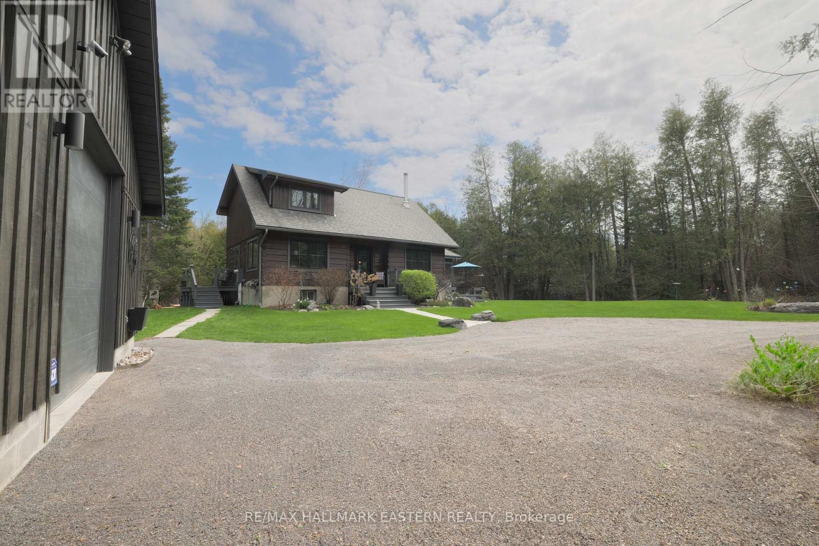 1611 County Road 4, Douro-Dummer, Ontario  K0L 2H0 - Photo 5 - X12142739