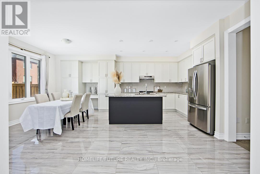 100 Grady Drive, Clarington (Newcastle), Ontario  L1B 0C6 - Photo 13 - E12143113