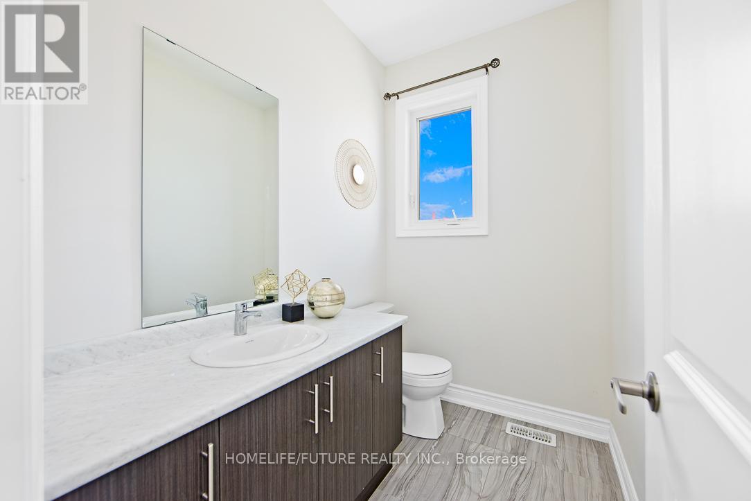 100 Grady Drive, Clarington (Newcastle), Ontario  L1B 0C6 - Photo 16 - E12143113
