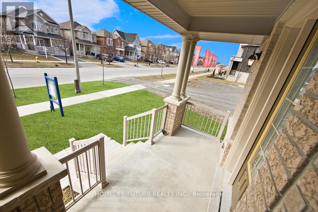 100 Grady Drive, Clarington (Newcastle), Ontario  L1B 0C6 - Photo 6 - E12143113