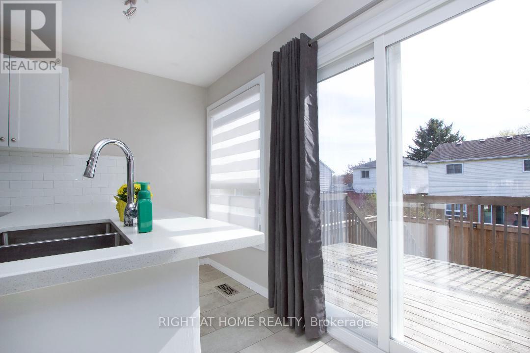 91 Foster Creek Drive N, Clarington (Newcastle), Ontario  L1B 1G5 - Photo 11 - E12143415