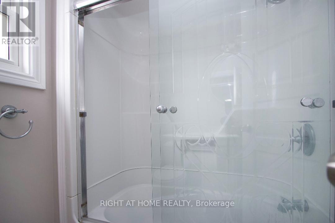 91 Foster Creek Drive N, Clarington (Newcastle), Ontario  L1B 1G5 - Photo 20 - E12143415