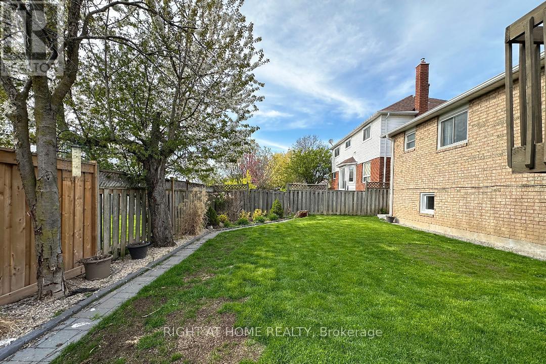 91 Foster Creek Drive N, Clarington (Newcastle), Ontario  L1B 1G5 - Photo 34 - E12143415