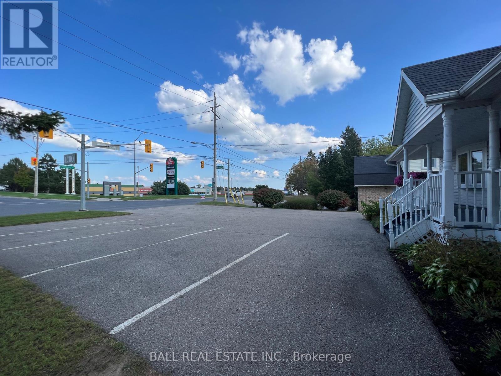 1183 Chemong Road, Peterborough North (North), Ontario  K9J 6X2 - Photo 2 - X12143650