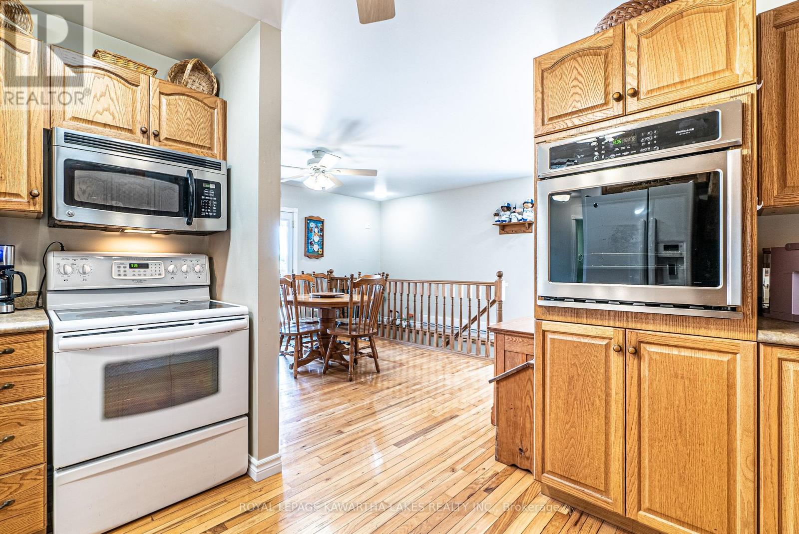 36 Riverside Drive, Kawartha Lakes (Lindsay), Ontario  K9V 4R2 - Photo 13 - X12143777
