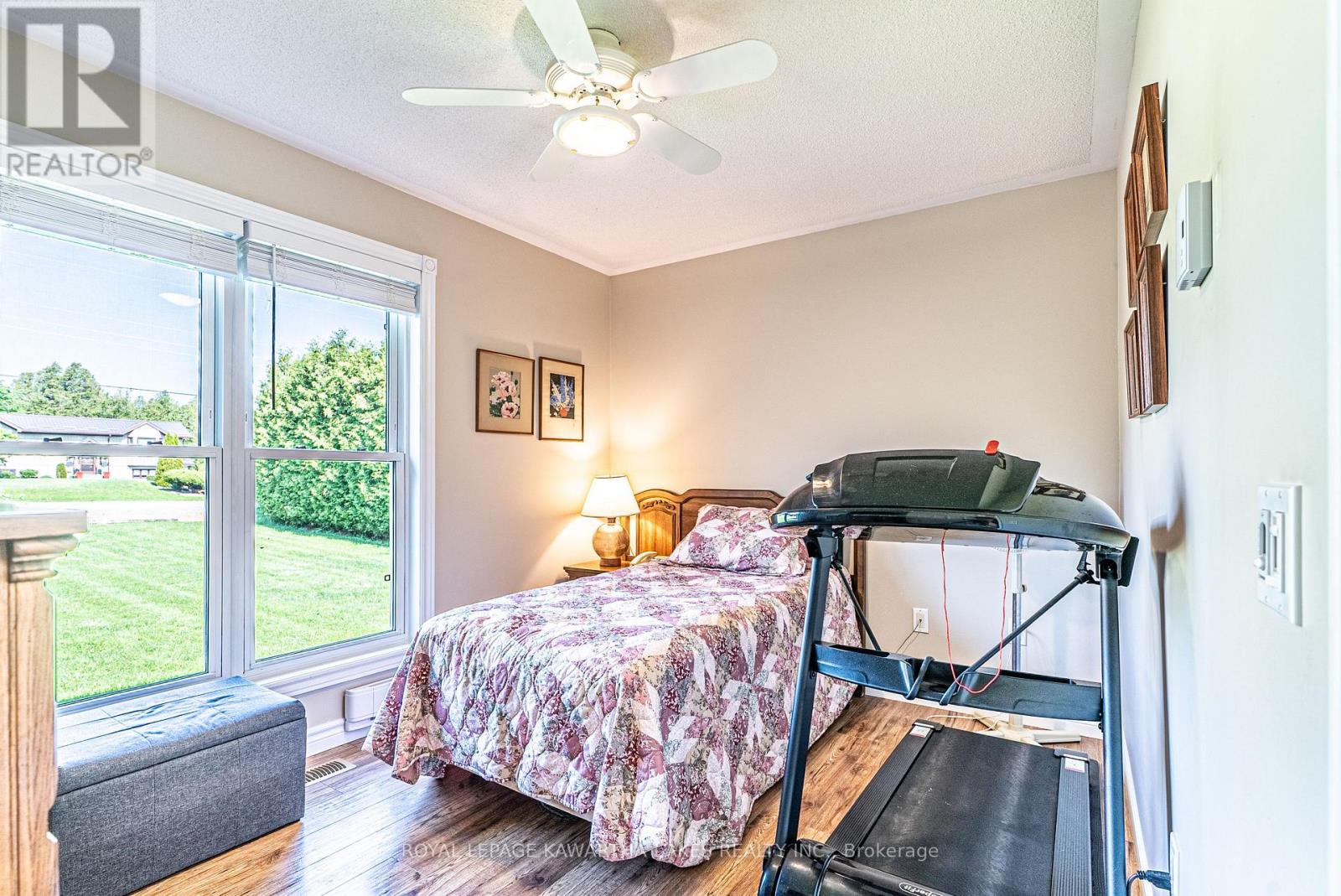 36 Riverside Drive, Kawartha Lakes (Lindsay), Ontario  K9V 4R2 - Photo 21 - X12143777