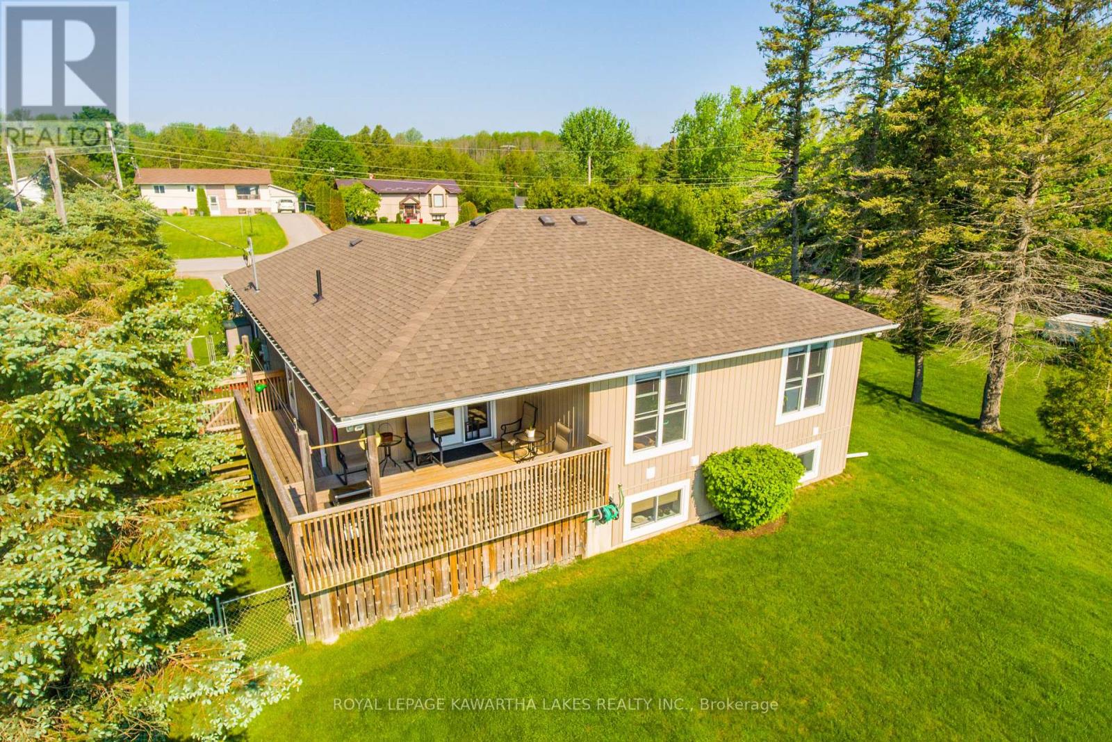 36 Riverside Drive, Kawartha Lakes (Lindsay), Ontario  K9V 4R2 - Photo 30 - X12143777