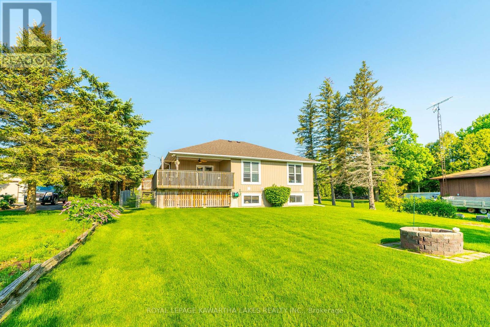 36 Riverside Drive, Kawartha Lakes (Lindsay), Ontario  K9V 4R2 - Photo 35 - X12143777