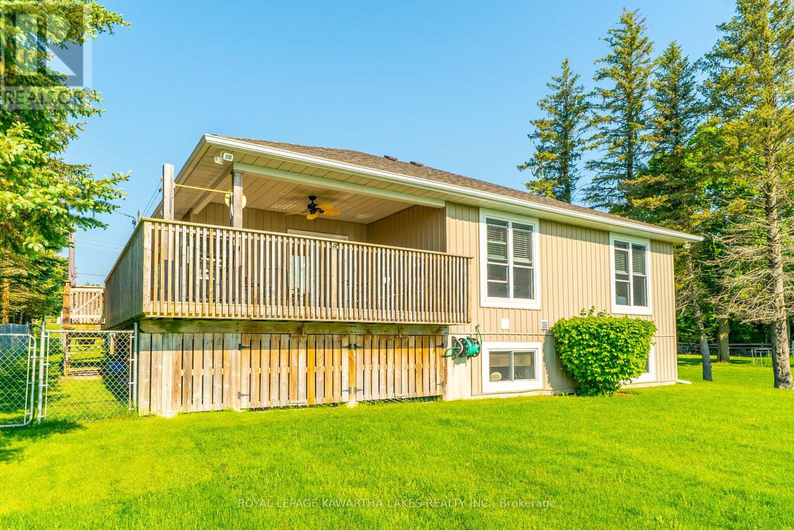 36 Riverside Drive, Kawartha Lakes (Lindsay), Ontario  K9V 4R2 - Photo 37 - X12143777