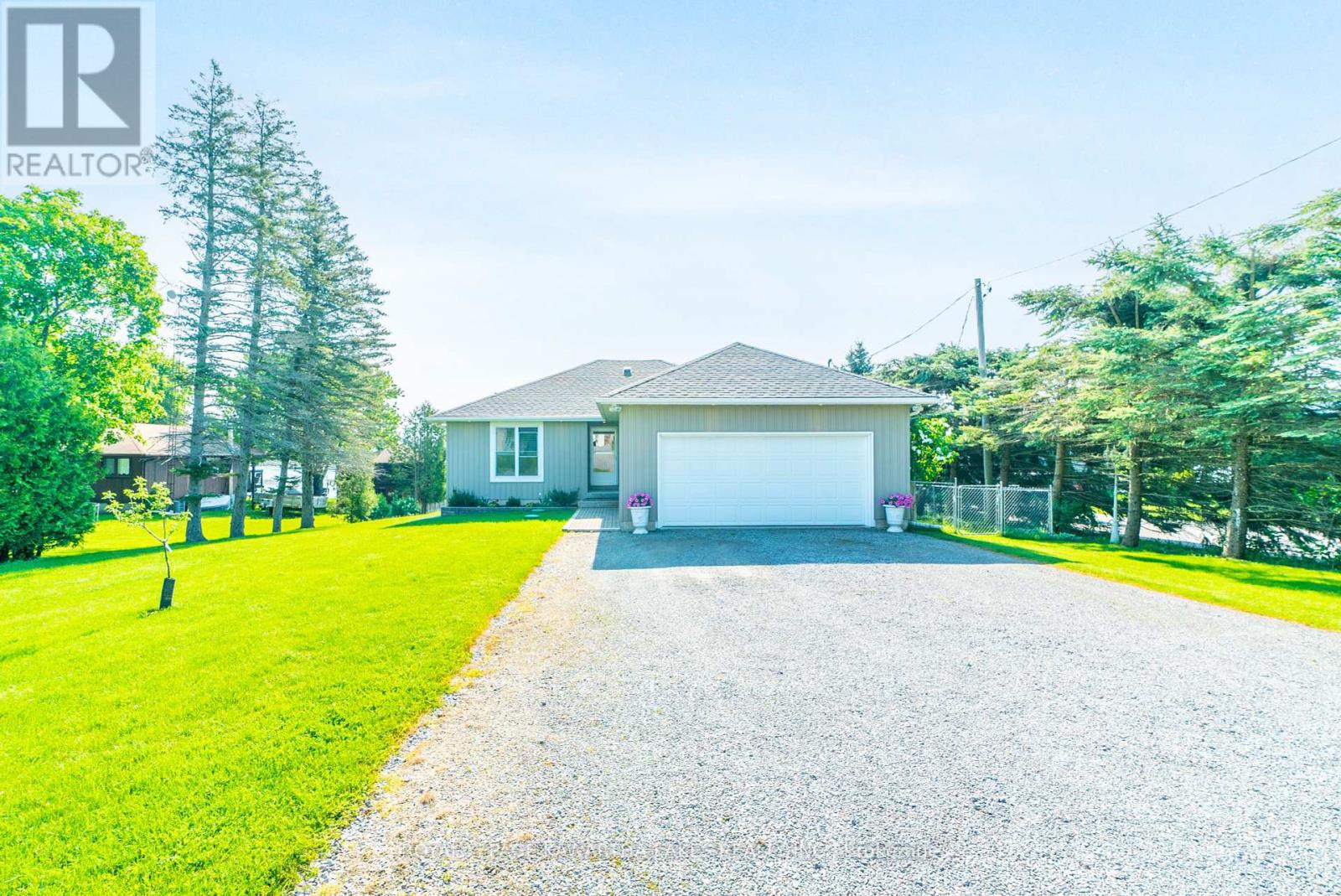 36 Riverside Drive, Kawartha Lakes (Lindsay), Ontario  K9V 4R2 - Photo 7 - X12143777
