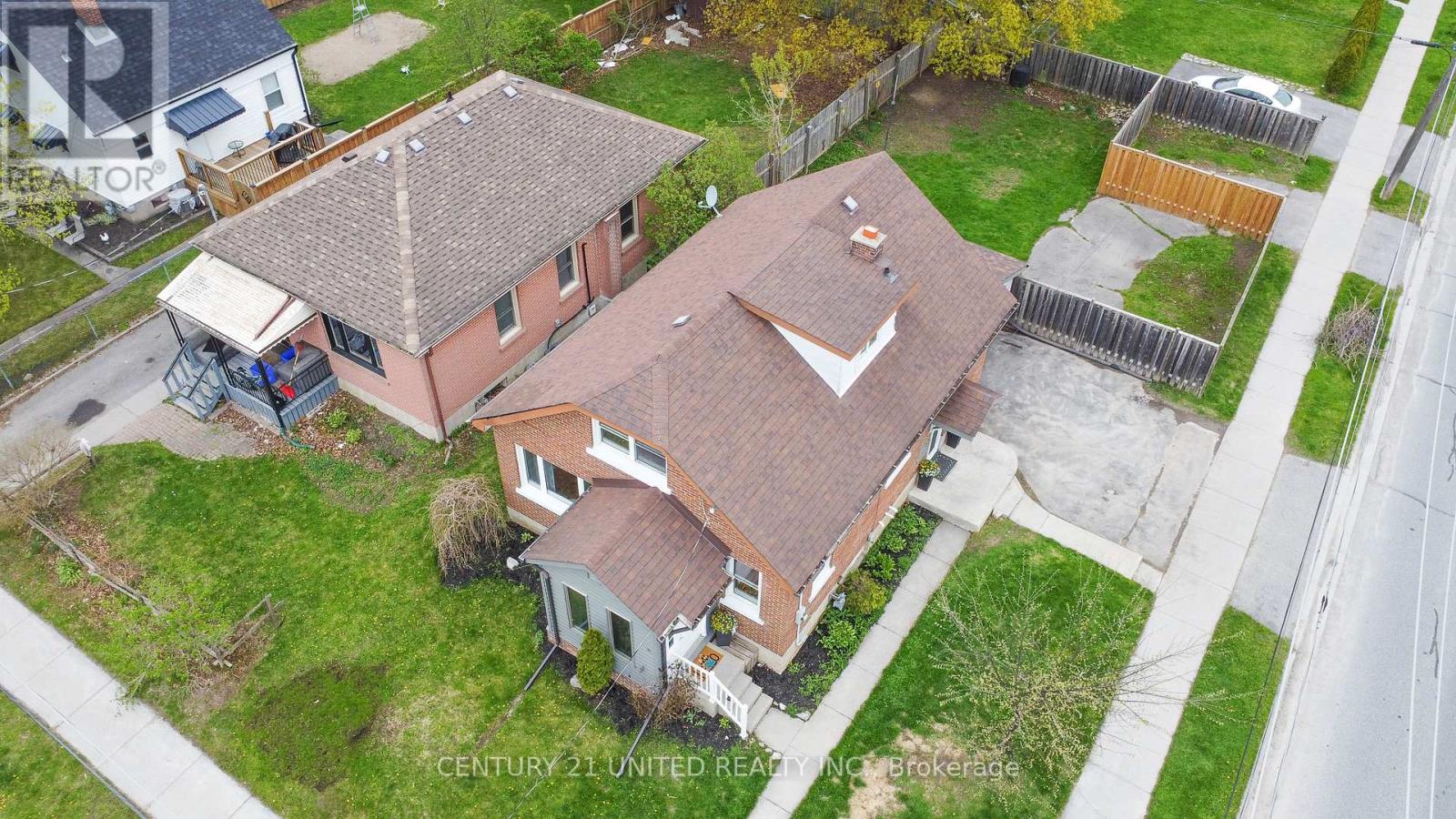 96 Montgomery Street, Peterborough South (West), Ontario  K9J 1W9 - Photo 29 - X12143830