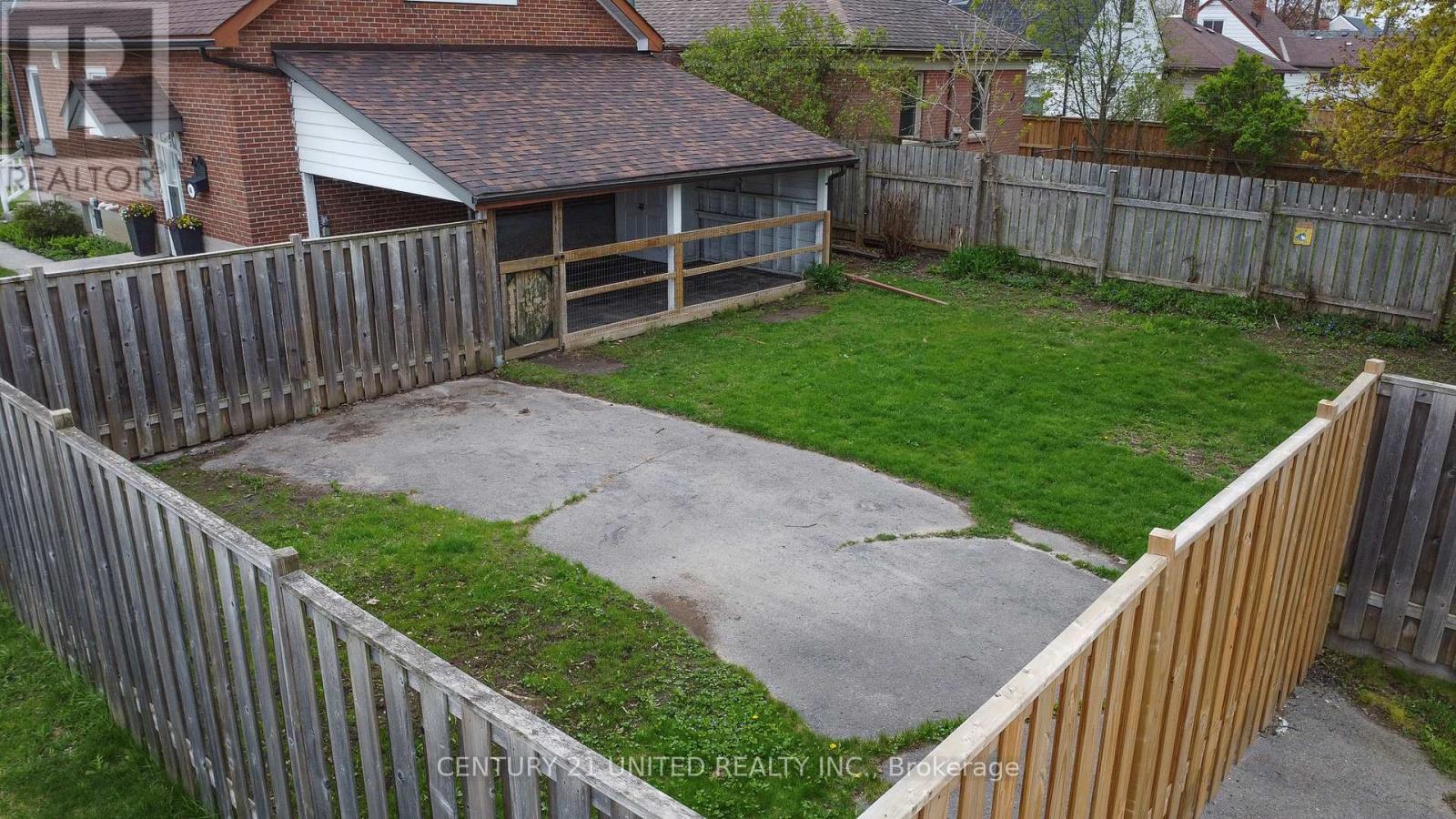 96 Montgomery Street, Peterborough South (West), Ontario  K9J 1W9 - Photo 32 - X12143830