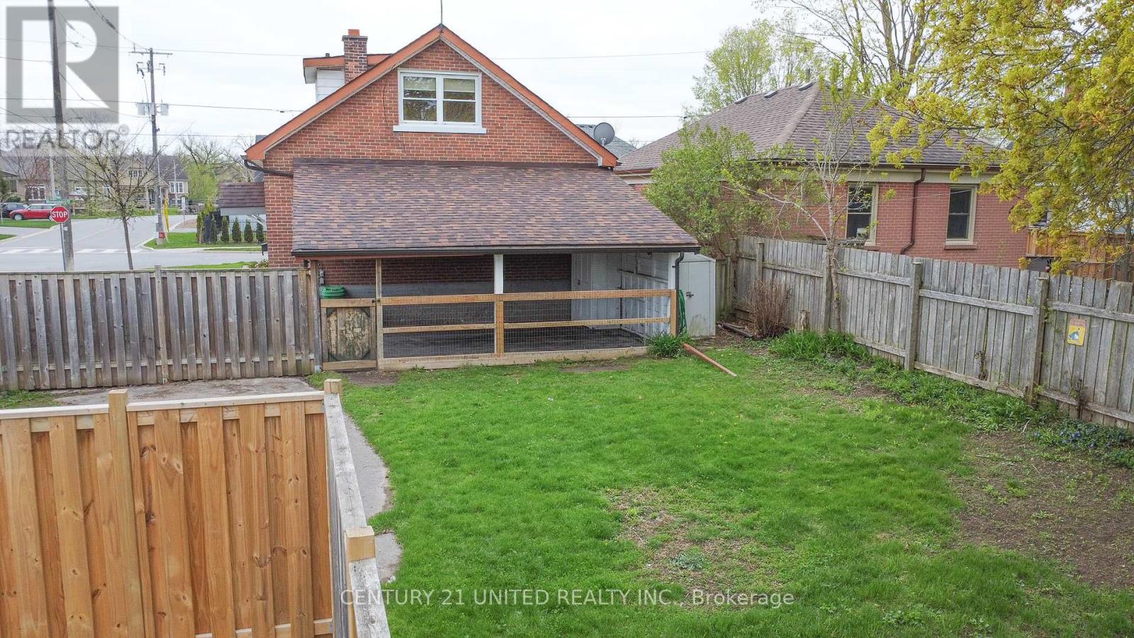 96 Montgomery Street, Peterborough South (West), Ontario  K9J 1W9 - Photo 33 - X12143830