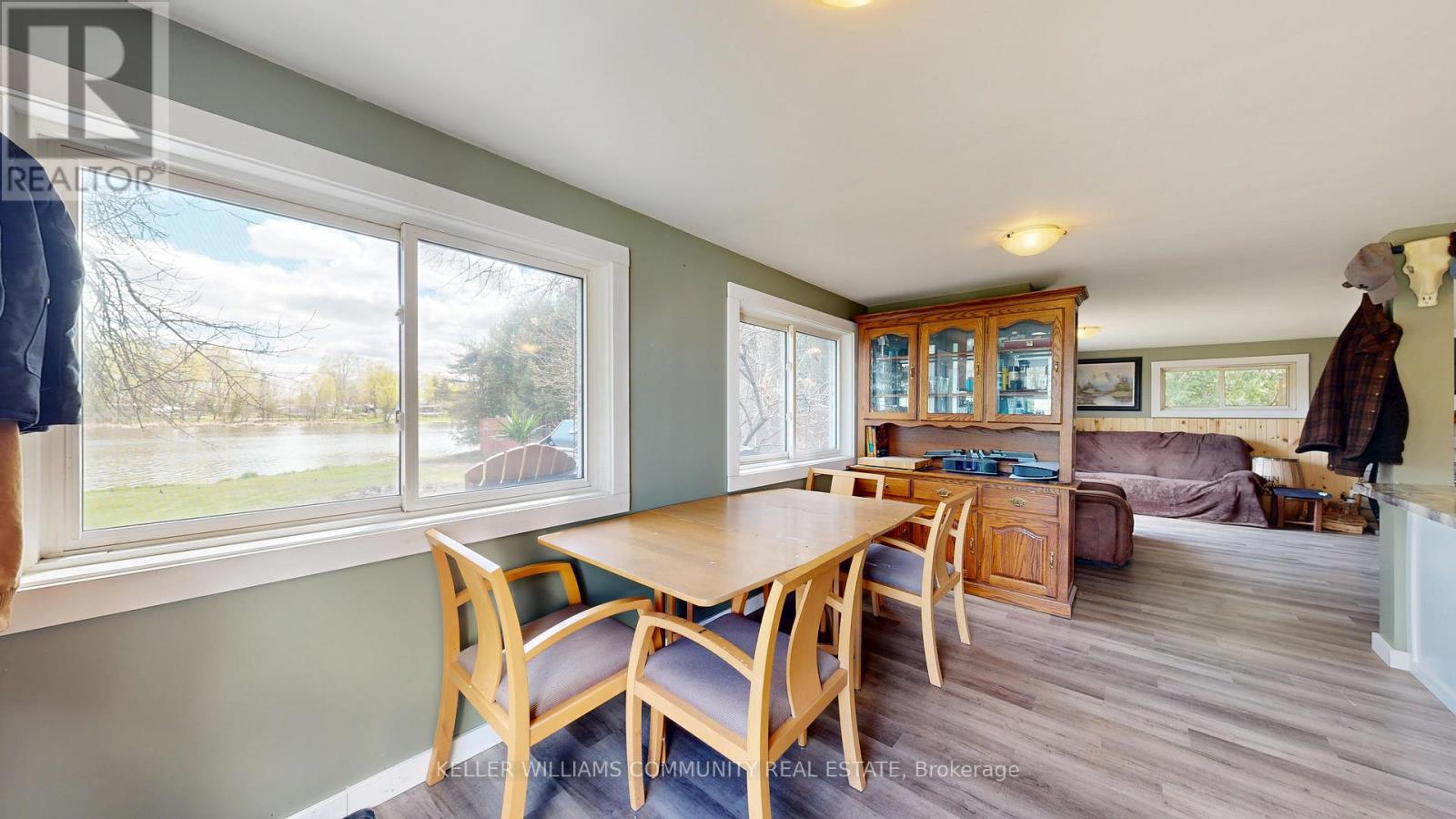 4 Columbus Street N, Kawartha Lakes (Ops), Ontario  K9V 0J9 - Photo 16 - X12143841