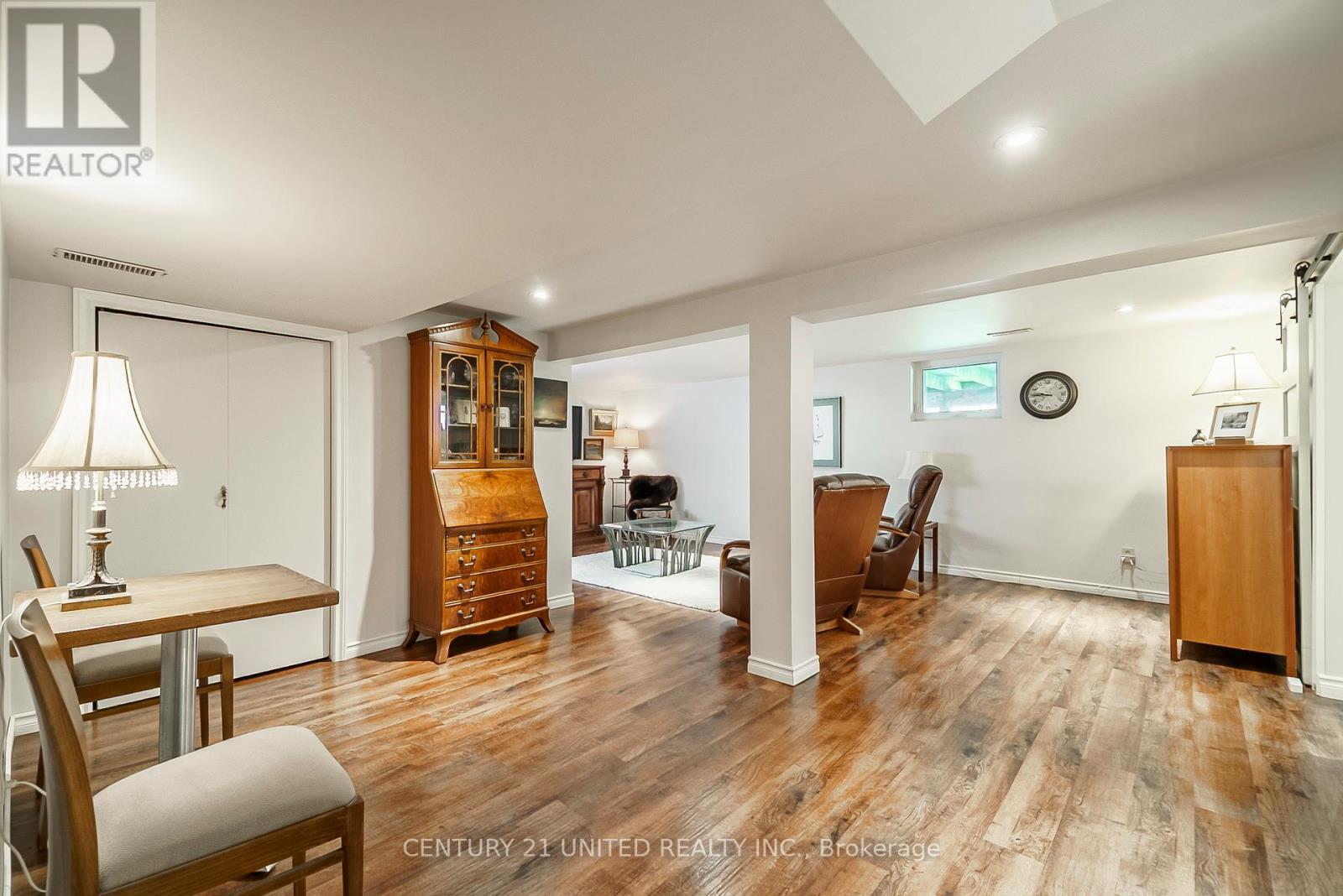 902 Valleyview Drive, Peterborough West (North), Ontario  K9J 6R1 - Photo 23 - X12143895