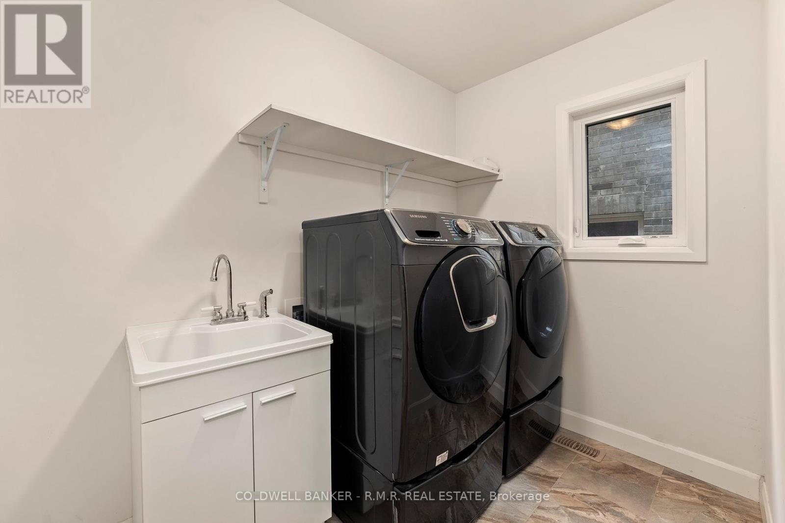 60 Alcorn Drive, Kawartha Lakes (Lindsay), Ontario  K9V 0M7 - Photo 29 - X12144027