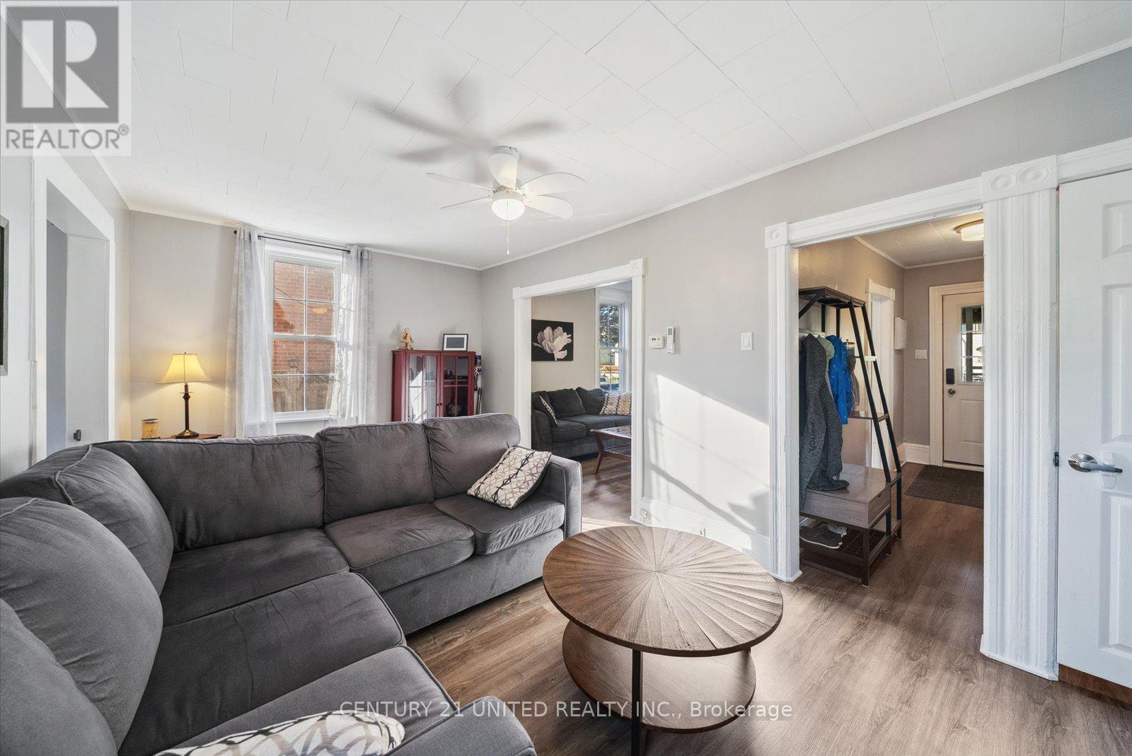 34 Church Avenue, Trent Hills (Campbellford), Ontario  K0L 1L0 - Photo 17 - X12144041