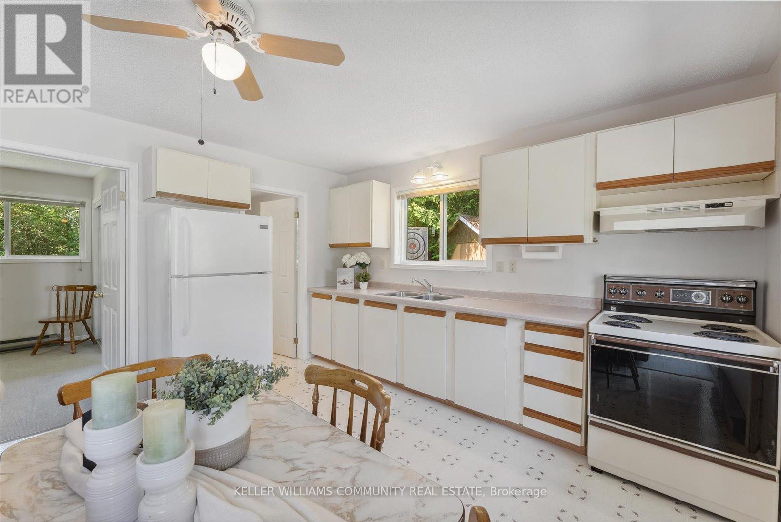 303 Maple Landing Lane, Tudor And Cashel (Tudor Ward), Ontario  K0L 1W0 - Photo 34 - X12144068
