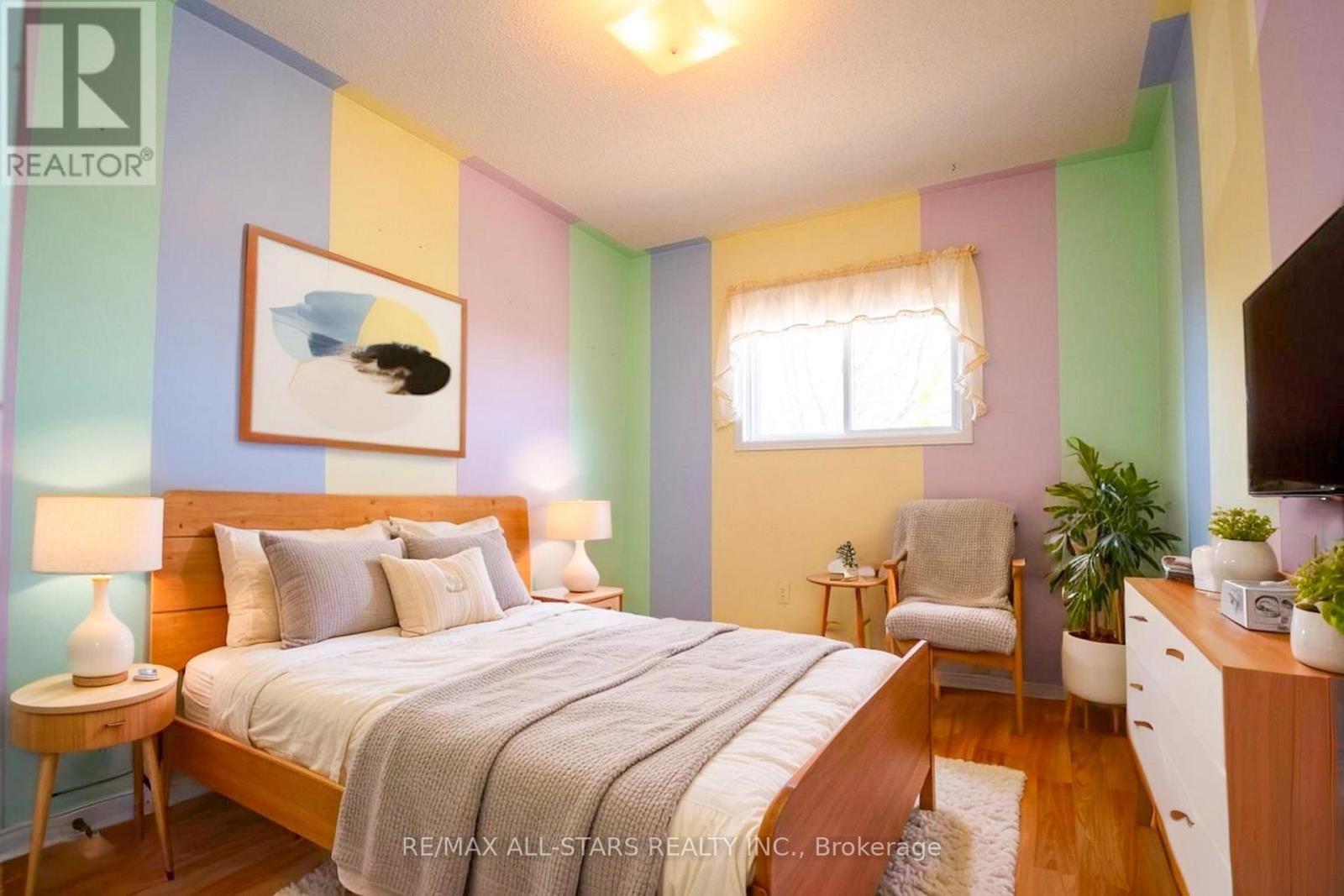 10 O'connell Court, Kawartha Lakes (Lindsay), Ontario  K9V 5Y1 - Photo 21 - X12144493