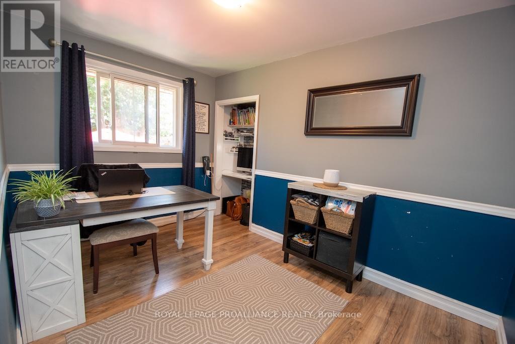 1060 Glendale Drive, Peterborough North (Central), Ontario  K9H 6M4 - Photo 16 - X12144894