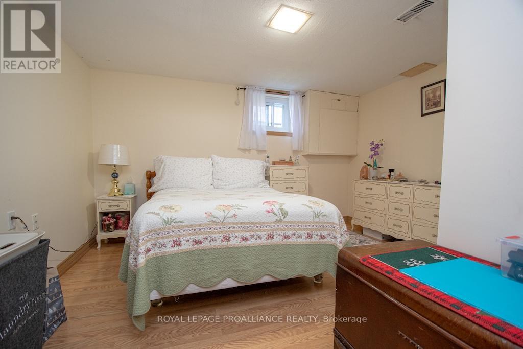 1060 Glendale Drive, Peterborough North (Central), Ontario  K9H 6M4 - Photo 23 - X12144894
