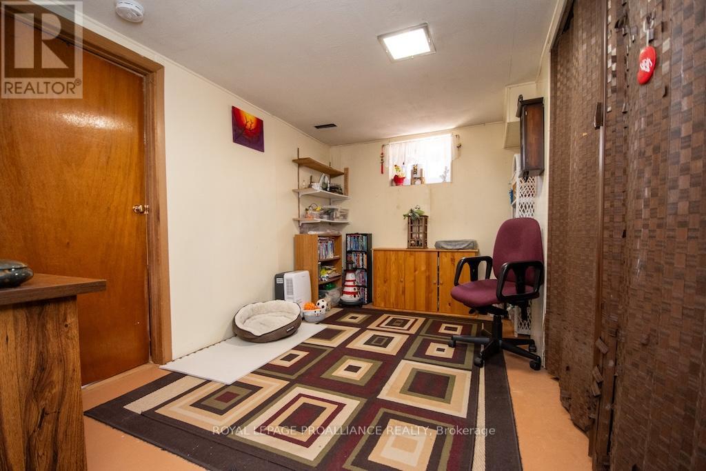 1060 Glendale Drive, Peterborough North (Central), Ontario  K9H 6M4 - Photo 25 - X12144894