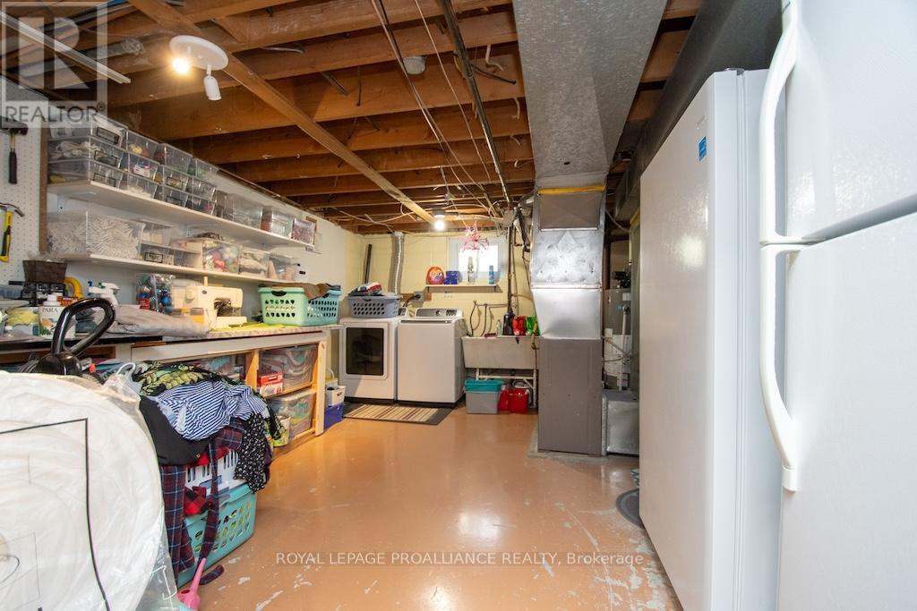 1060 Glendale Drive, Peterborough North (Central), Ontario  K9H 6M4 - Photo 28 - X12144894