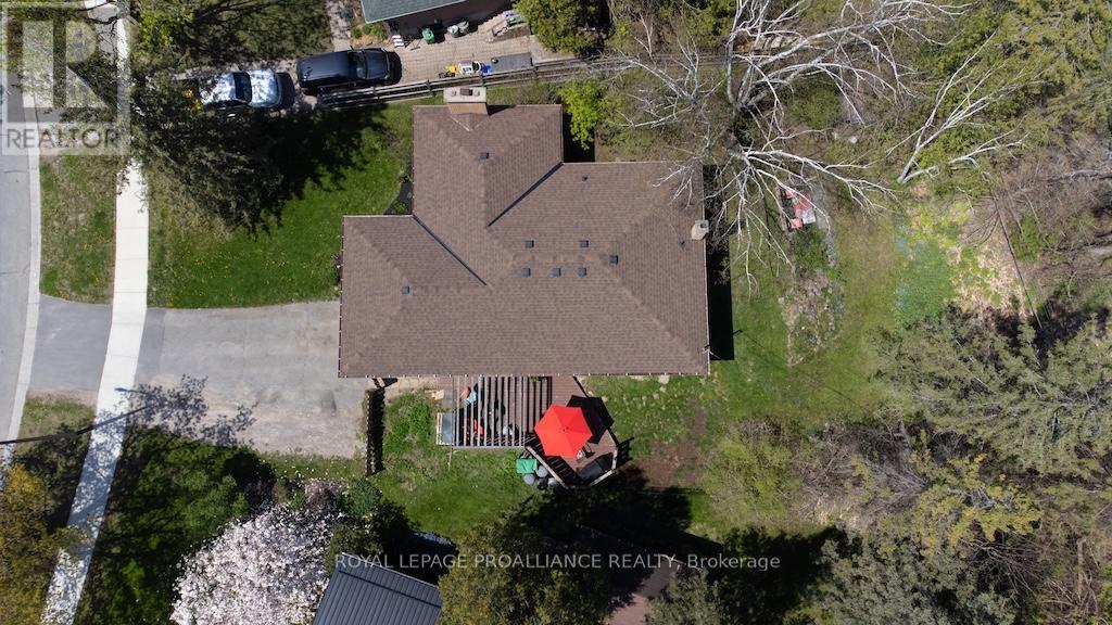 1060 Glendale Drive, Peterborough North (Central), Ontario  K9H 6M4 - Photo 30 - X12144894