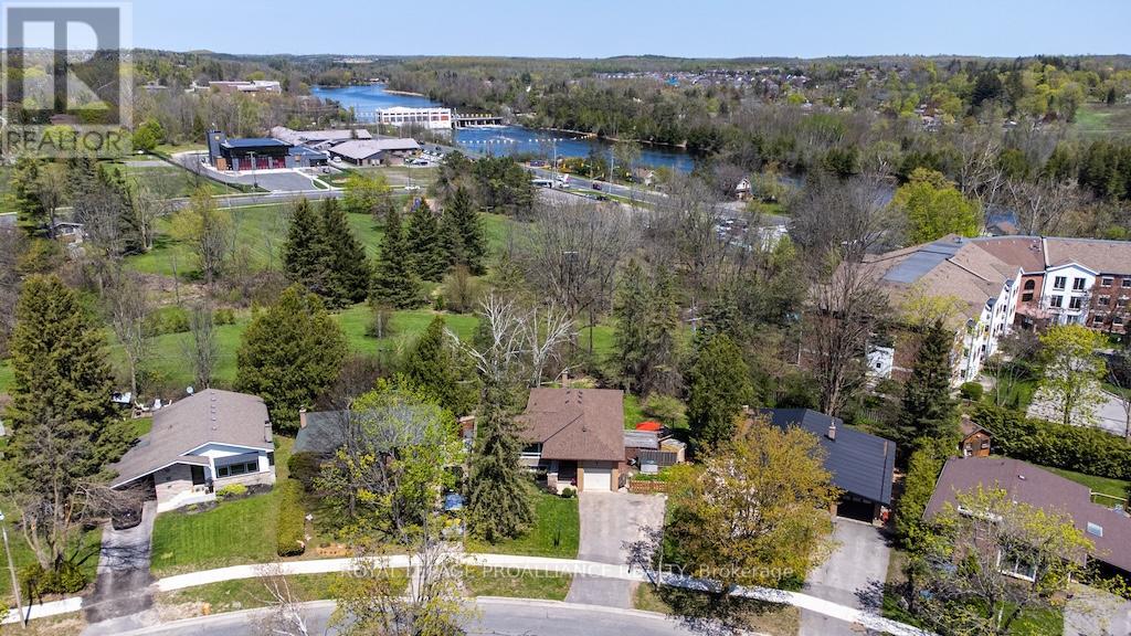 1060 Glendale Drive, Peterborough North (Central), Ontario  K9H 6M4 - Photo 41 - X12144894