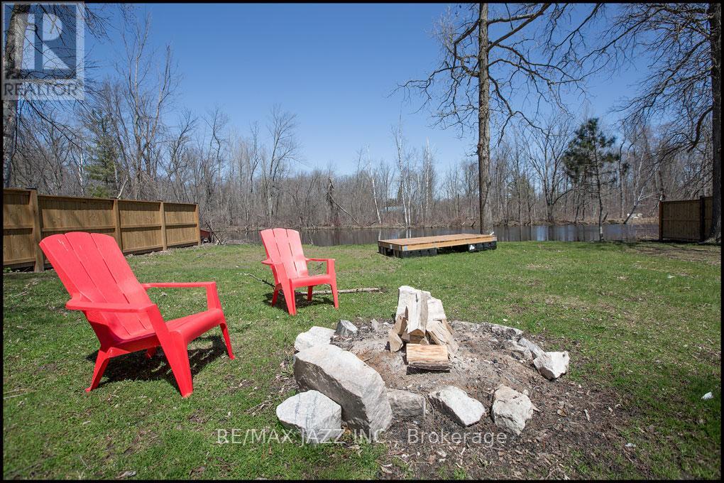 214 River Road E, Trent Hills (Campbellford), Ontario  K0L 1L0 - Photo 17 - X12144929