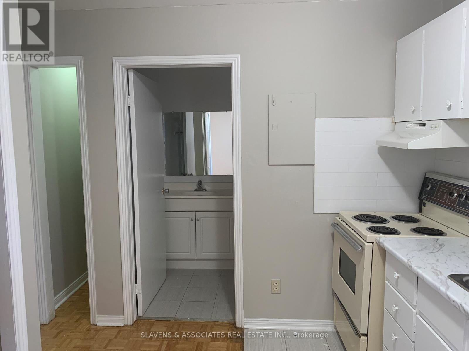 8 - 45 King Avenue W, Clarington (Newcastle), Ontario  L1B 1H2 - Photo 5 - E12145060