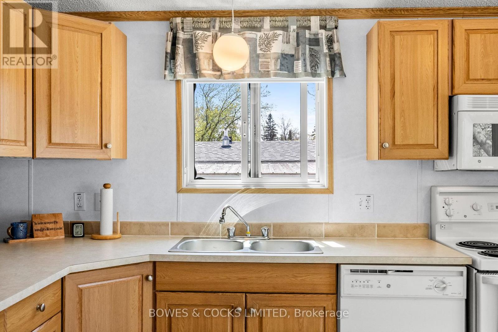 13 Mcgregor Drive, Otonabee-South Monaghan, Ontario  K0L 2G0 - Photo 11 - X12145308
