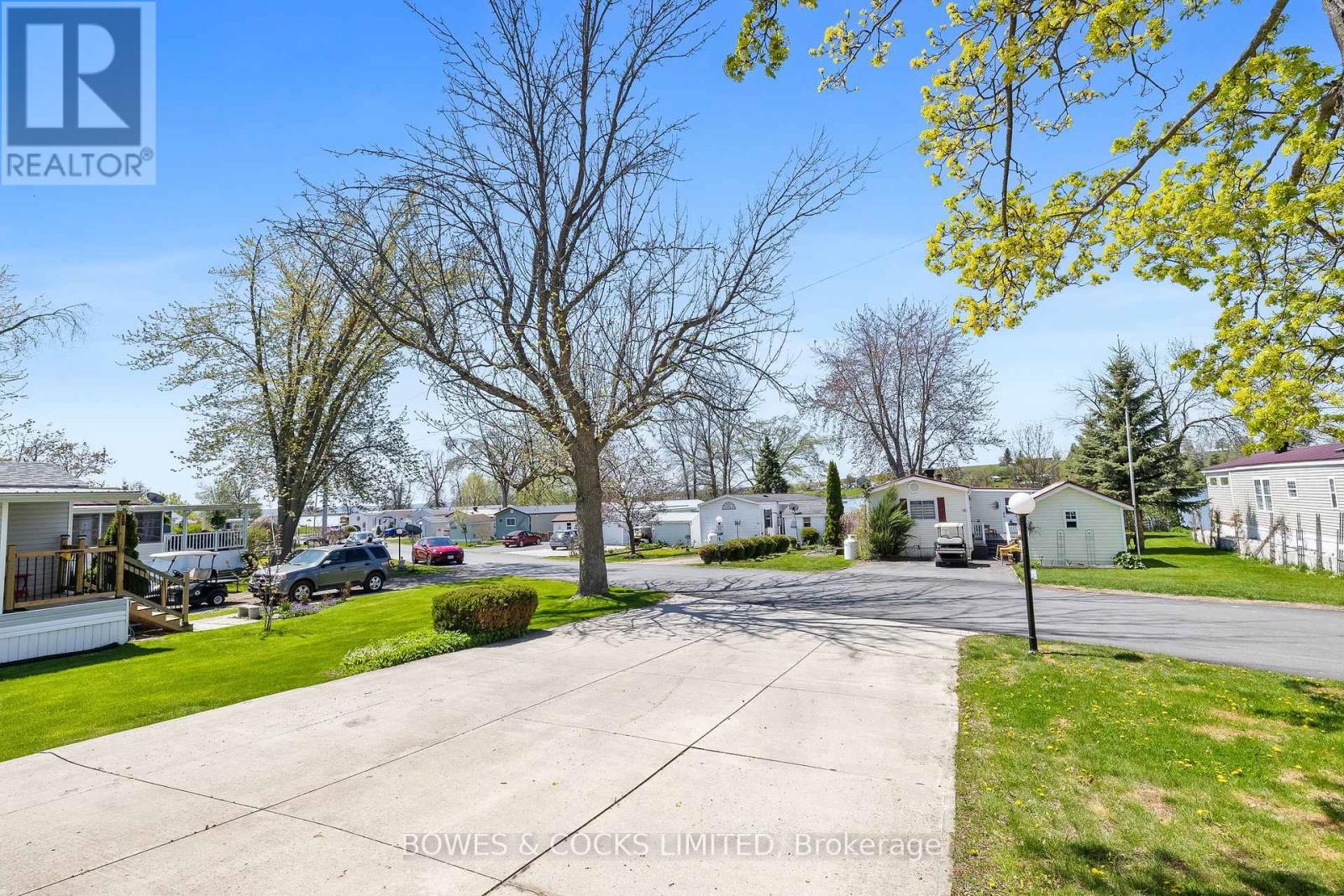 13 Mcgregor Drive, Otonabee-South Monaghan, Ontario  K0L 2G0 - Photo 4 - X12145308