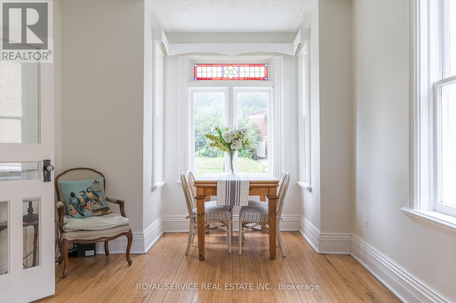 581 Sherbrooke Street, Peterborough Central (South), Ontario  K9J 2P4 - Photo 10 - X12145382