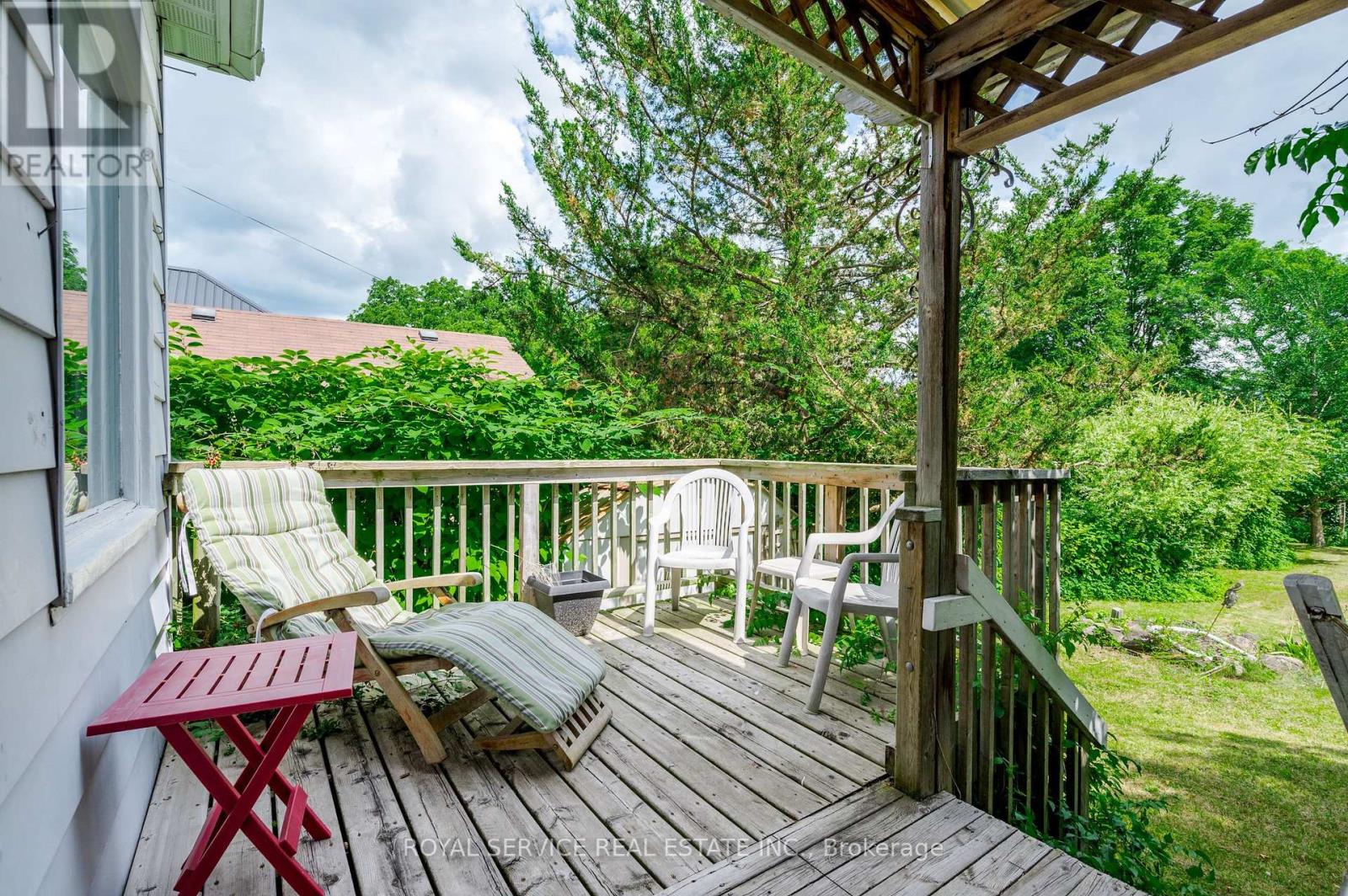 581 Sherbrooke Street, Peterborough Central (South), Ontario  K9J 2P4 - Photo 41 - X12145382
