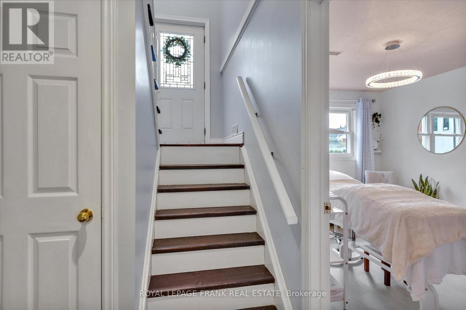 595 Westman Avenue, Peterborough West (South), Ontario  K9K 2H3 - Photo 25 - X12145730