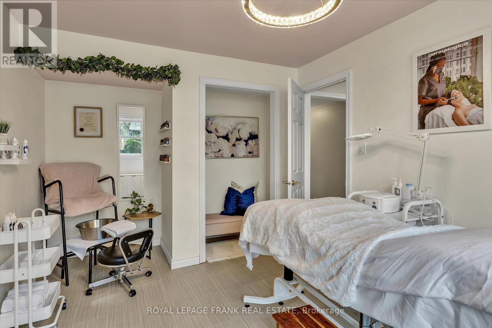 595 Westman Avenue, Peterborough West (South), Ontario  K9K 2H3 - Photo 27 - X12145730